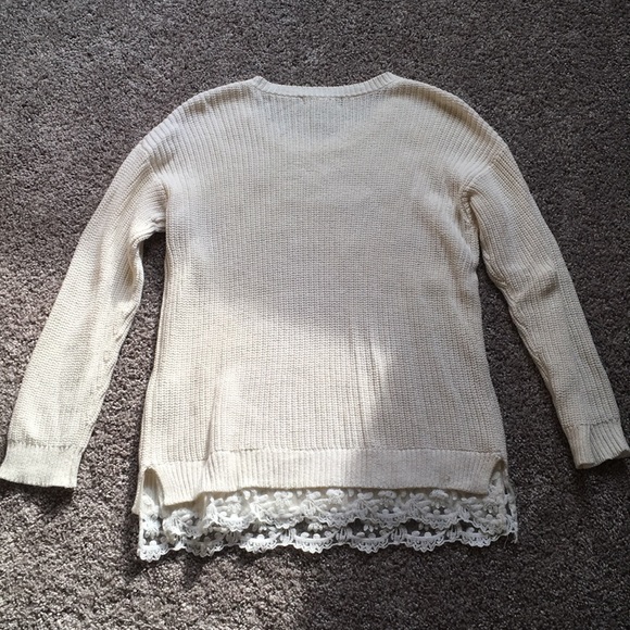 Forever 21 Women’s sweater size small - Picture 4 of 7